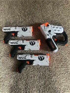 Nerf Rival White, Black & Orange Pistol Pack with Loader